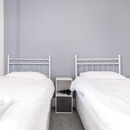 Blencathra Hotel Уитби Екстериор снимка